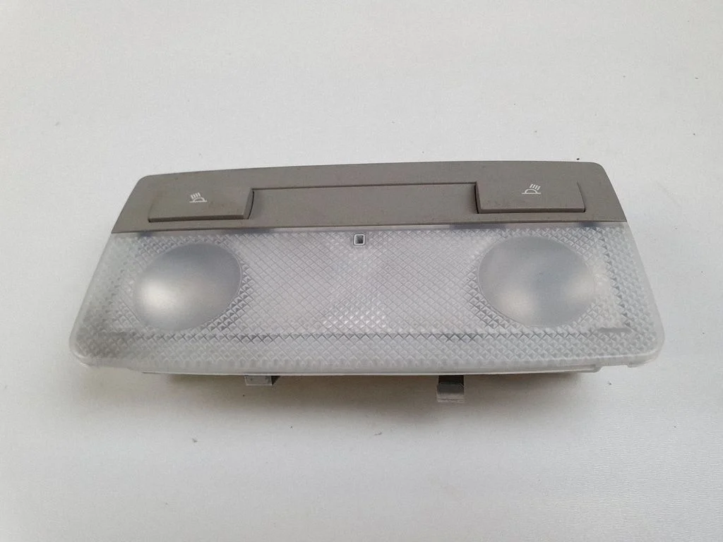Rear seat light 316627975