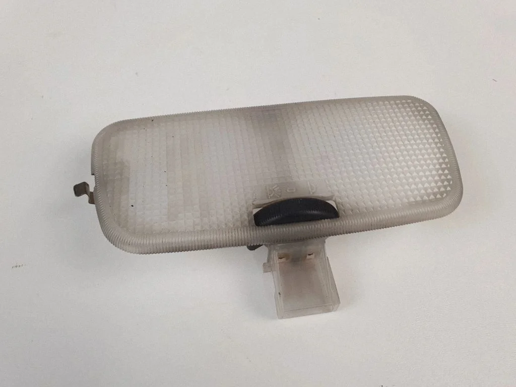 Front seat light 9018200101