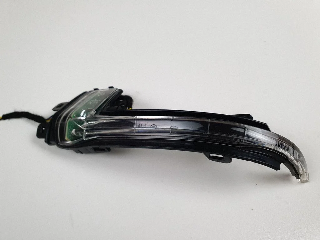 Suunatuli peeglis – Audi A5 8T 8F (2007-2016)