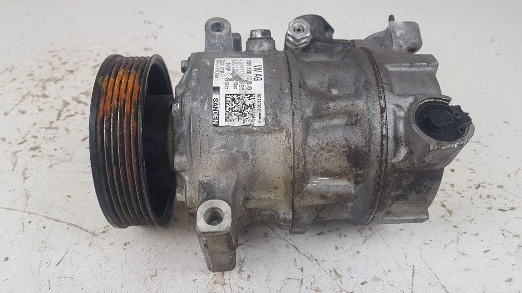 Air conditioning (A/C) compressor (pump) 5Q0820803Q