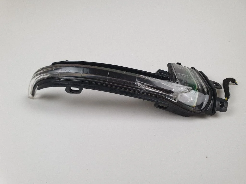 Suunatuli peeglis – Audi A5 Sportback 8TA (2009-2016)