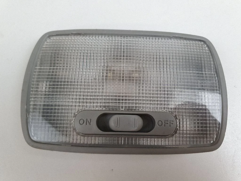 Tagaistmete valgustustuli – Honda Civic (2006-2011)