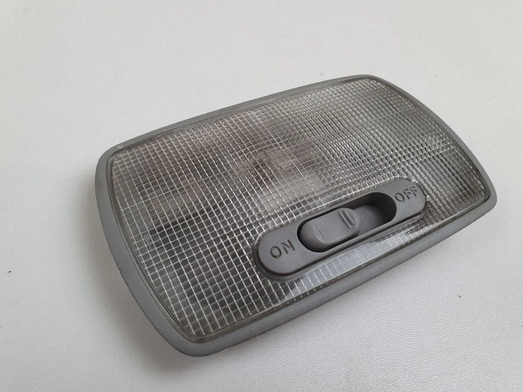 Tagaistmete valgustustuli – Honda Civic (2006-2011)