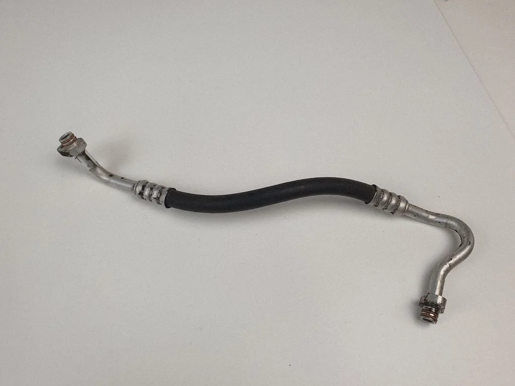 Air conditioning (A/C) pipe/hose