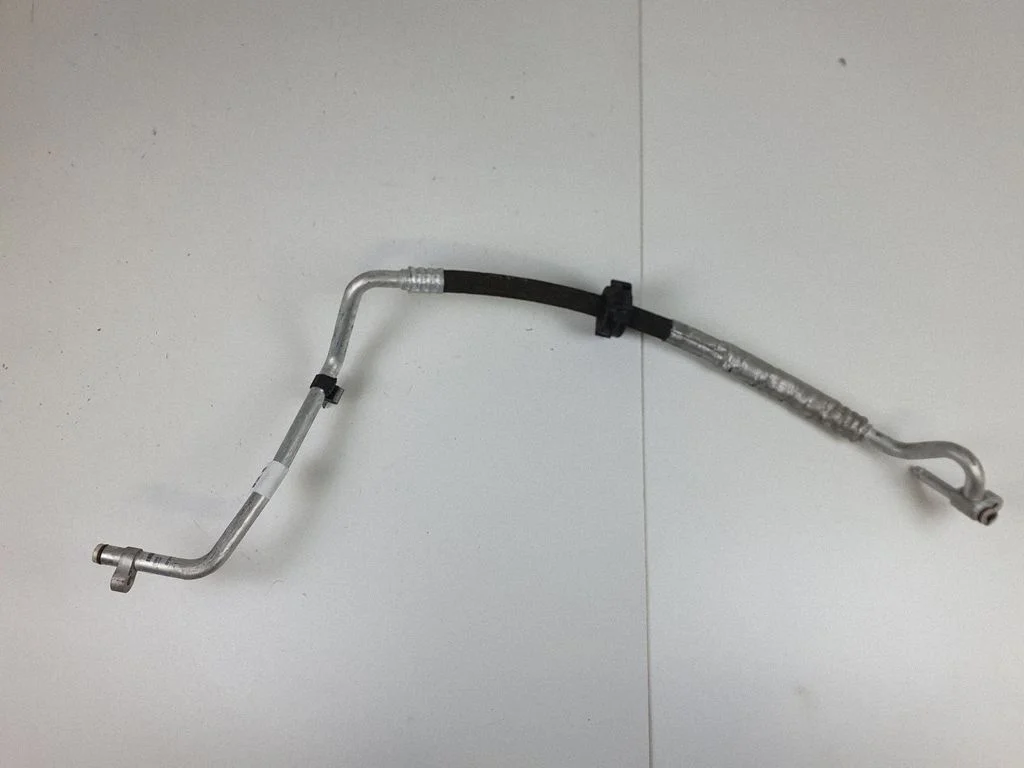 Air conditioning (A/C) pipe/hose 9224835