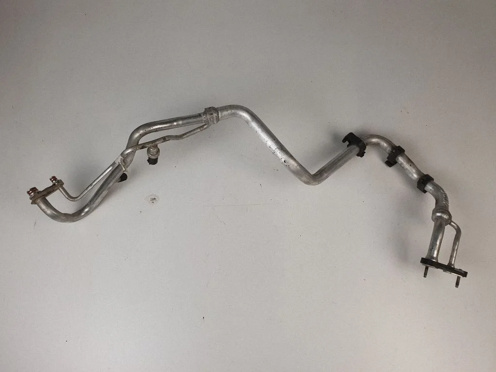 Air conditioning (A/C) pipe/hose