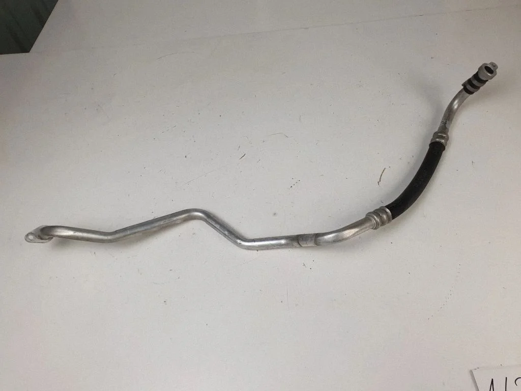 Air conditioning (A/C) pipe/hose 924800026
