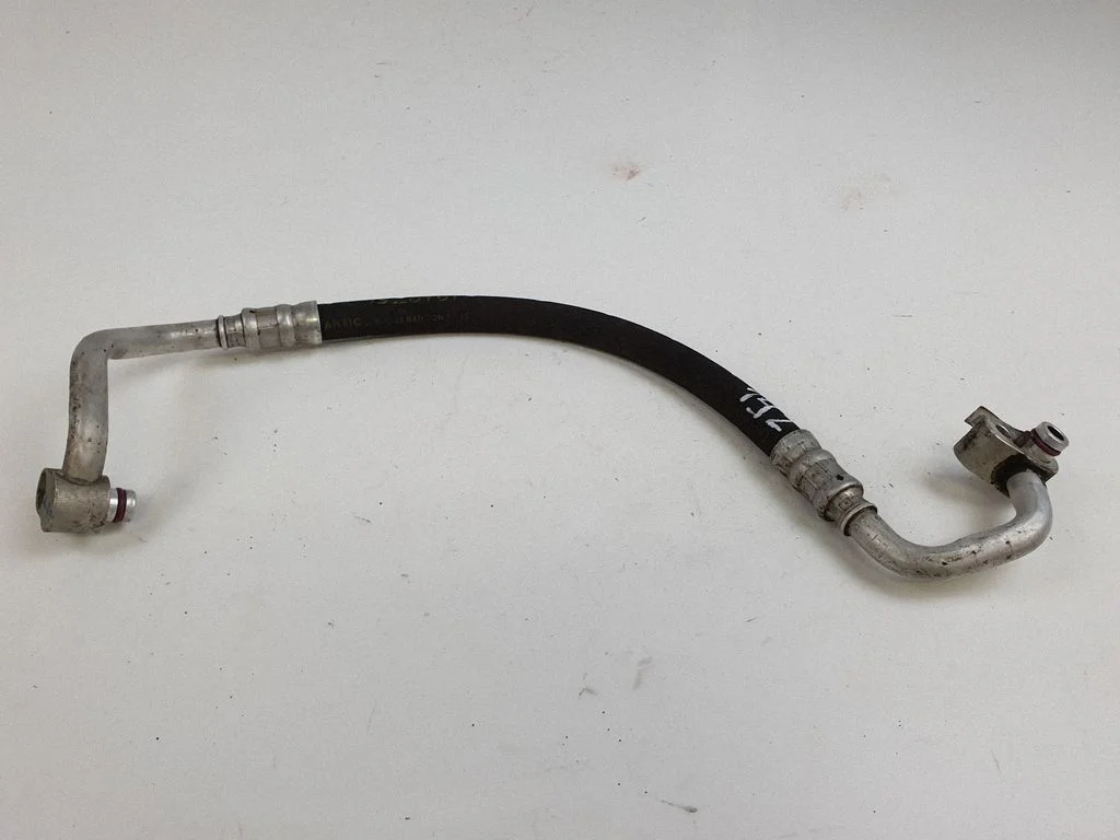 Air conditioning (A/C) pipe/hose