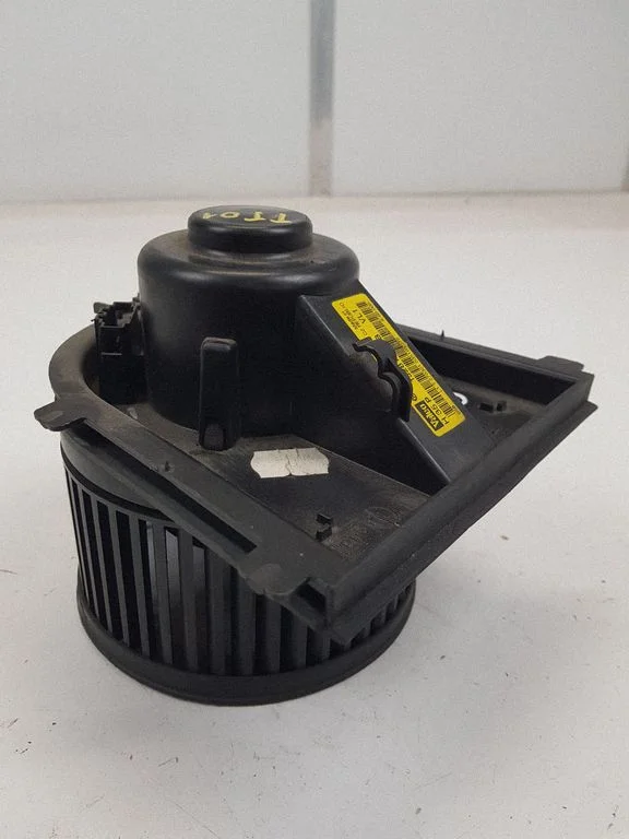 Salongipuhur 1J2819021B – Audi TT Mk1 (1999-2006)
