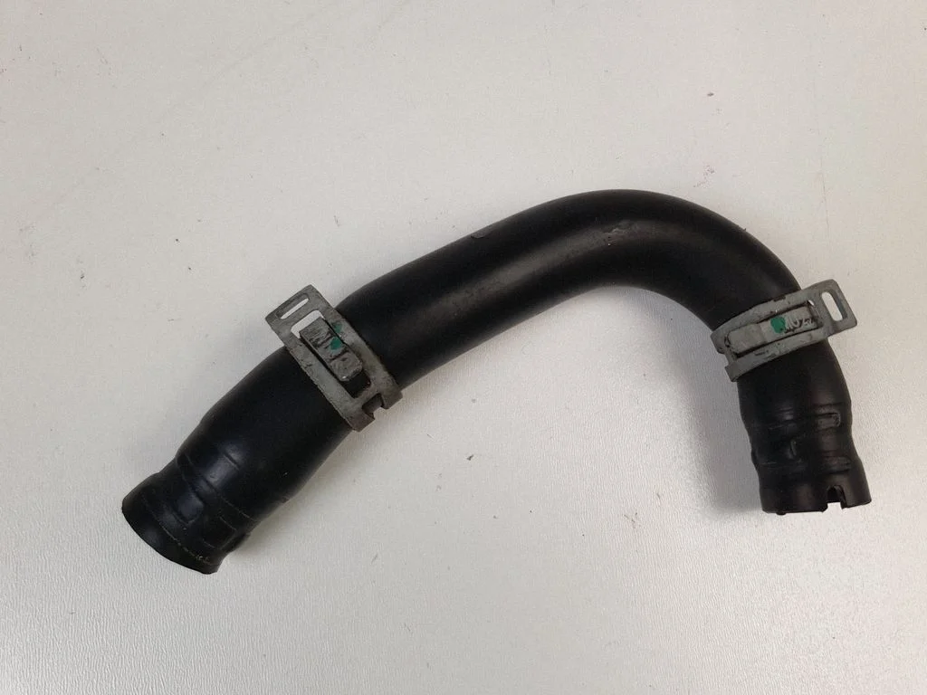 Engine coolant pipe/hose 55570079