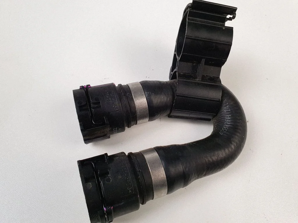 Engine coolant pipe/hose 31684229