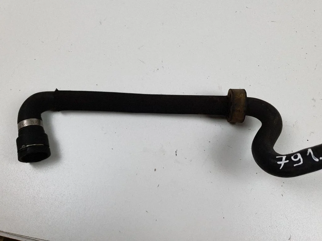 Engine coolant pipe/hose 9176875