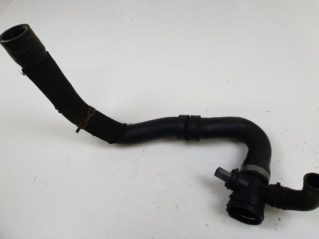 Engine coolant pipe/hose – Volkswagen Phaeton (2002-2016)