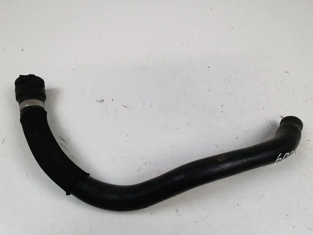 Engine coolant pipe/hose 6928592