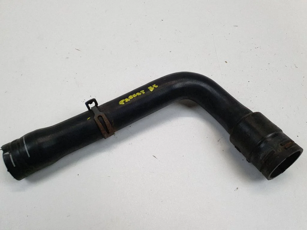 Engine coolant pipe/hose 8D0121101K