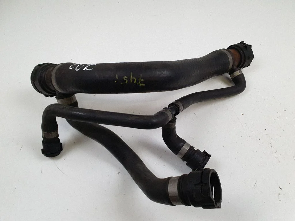 Engine coolant pipe/hose 7508010
