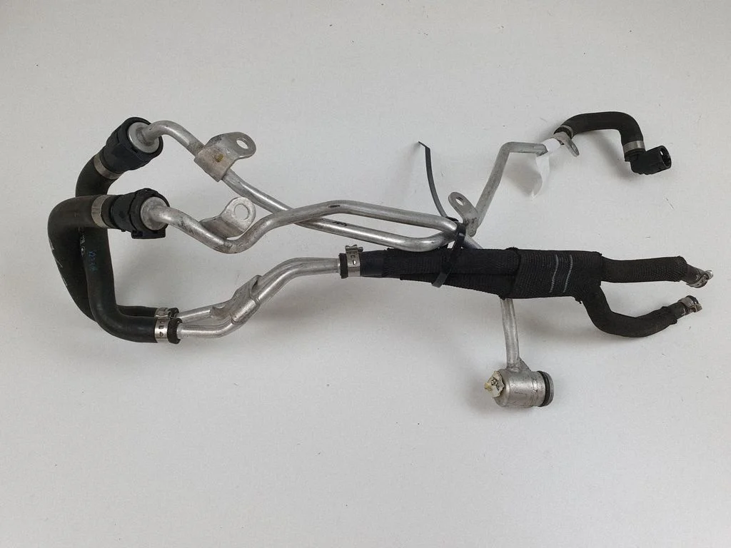 Engine coolant pipe/hose – BMW 5 Series G30 G31 G38 (2016-)