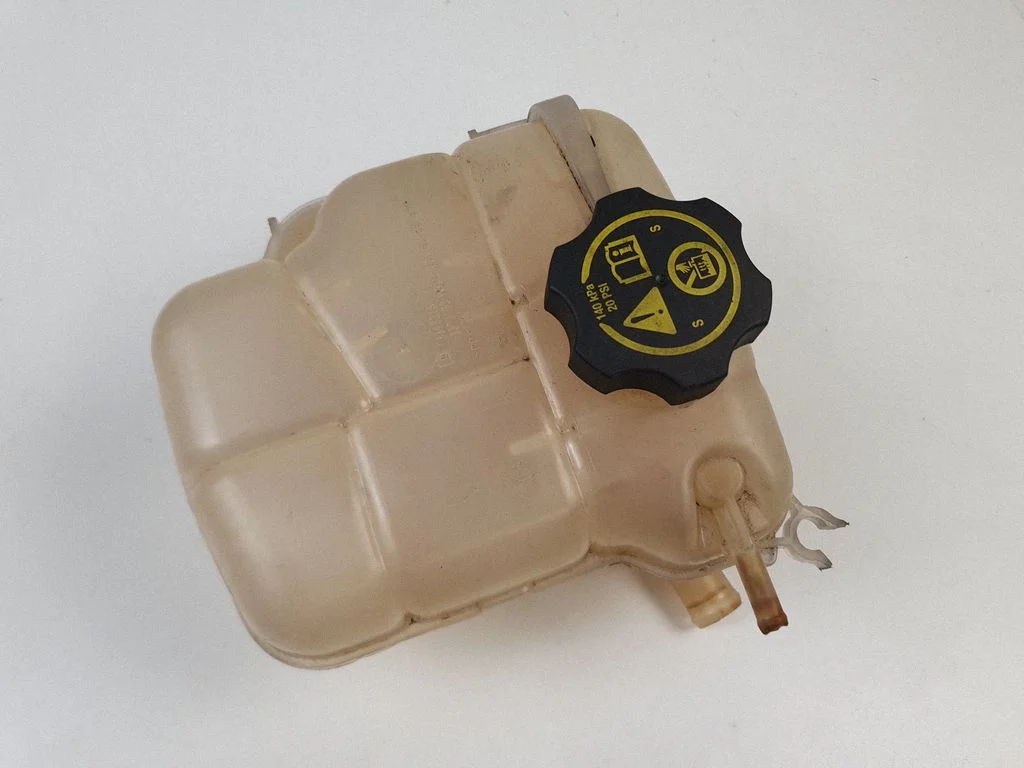 Coolant expansion tank/reservoir 13370133