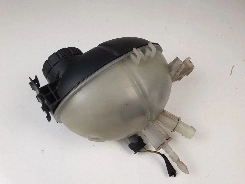 Coolant expansion tank/reservoir – Mercedes-Benz E-Class W212 (2009-2016)