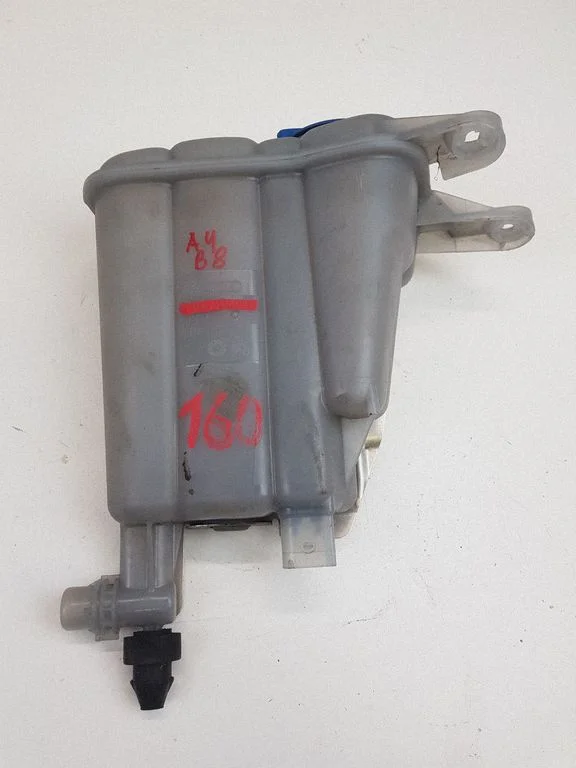 Coolant expansion tank/reservoir 8K0121405M