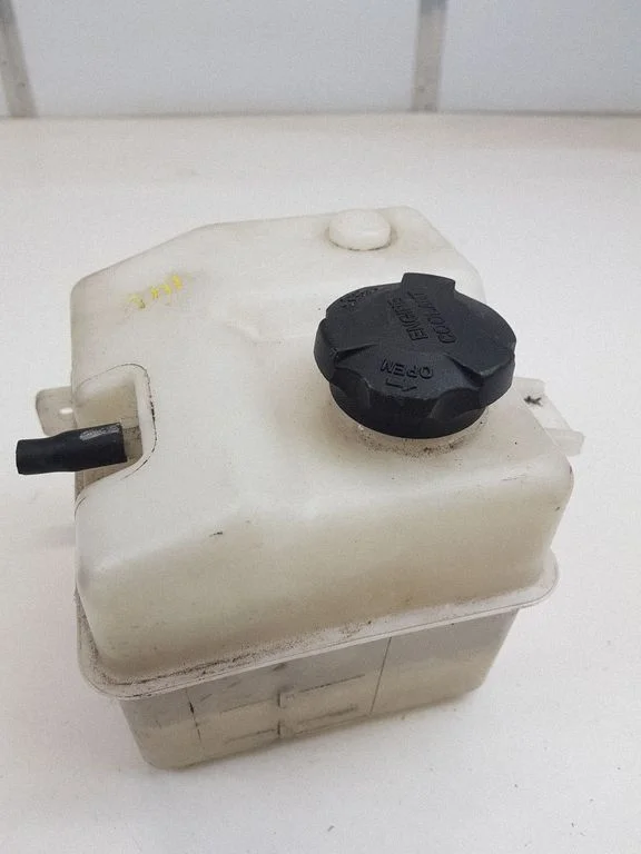 Coolant expansion tank/reservoir – Hyundai i40 (2011-)