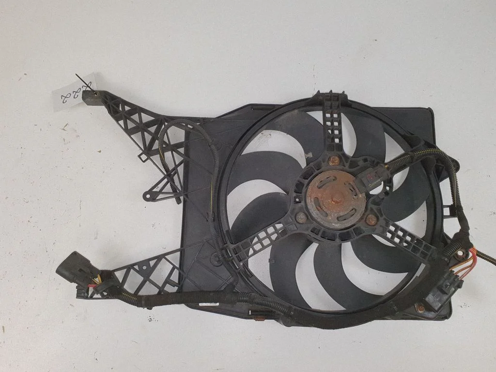 Elektriskais radiatora ventilators 877600200