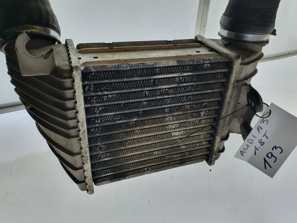 Vahejahuti radiaator – Audi A3 S3 8L (1996-2003)