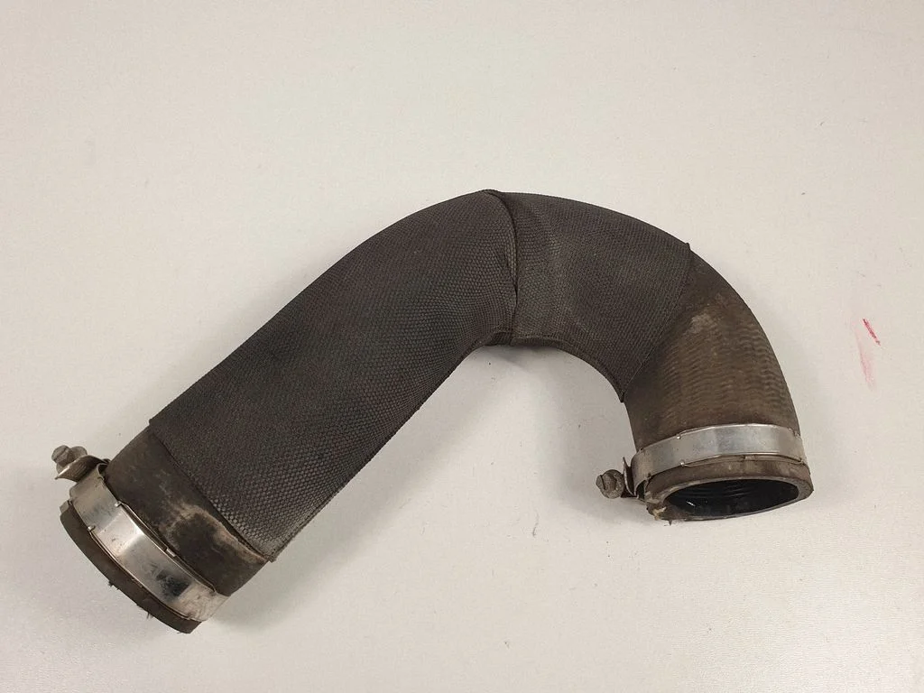 Intercooler hose/pipe