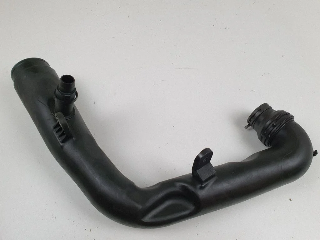 Intercooler hose/pipe 1K0129654AA
