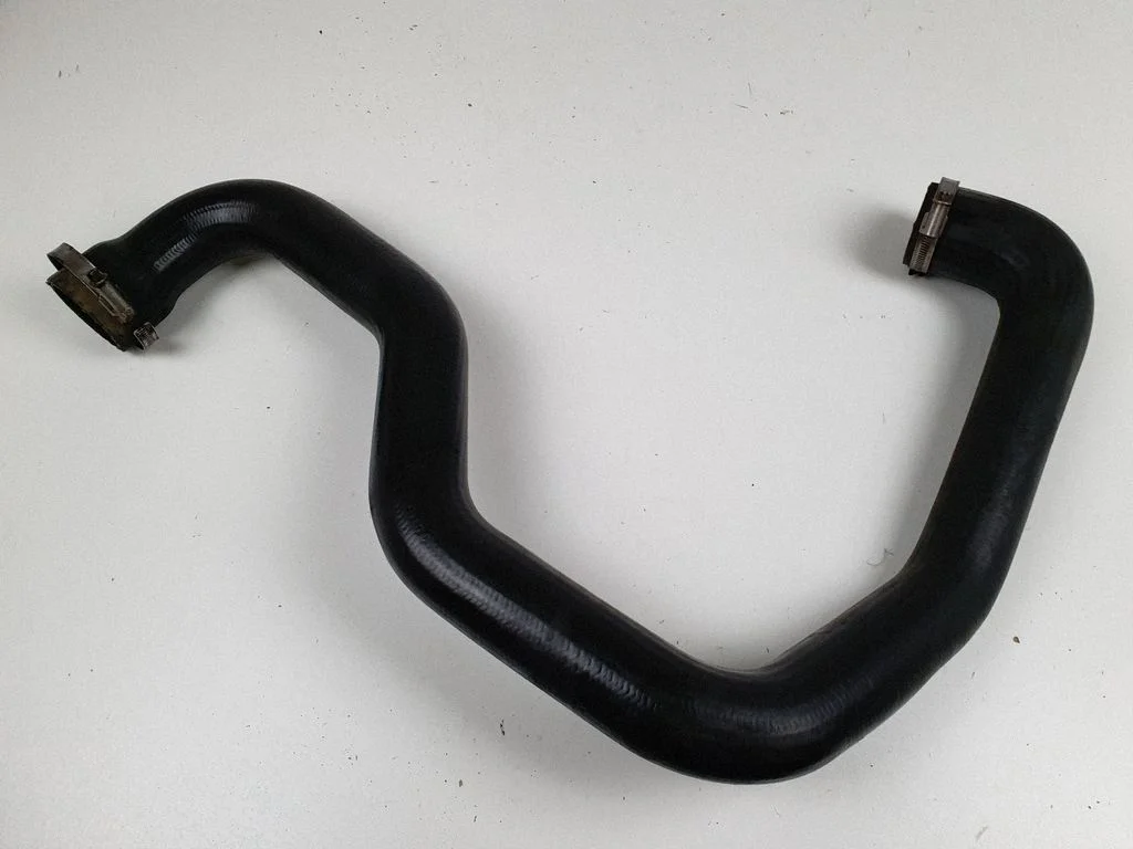 Intercooler hose/pipe – Opel Vivaro (2001-2014)