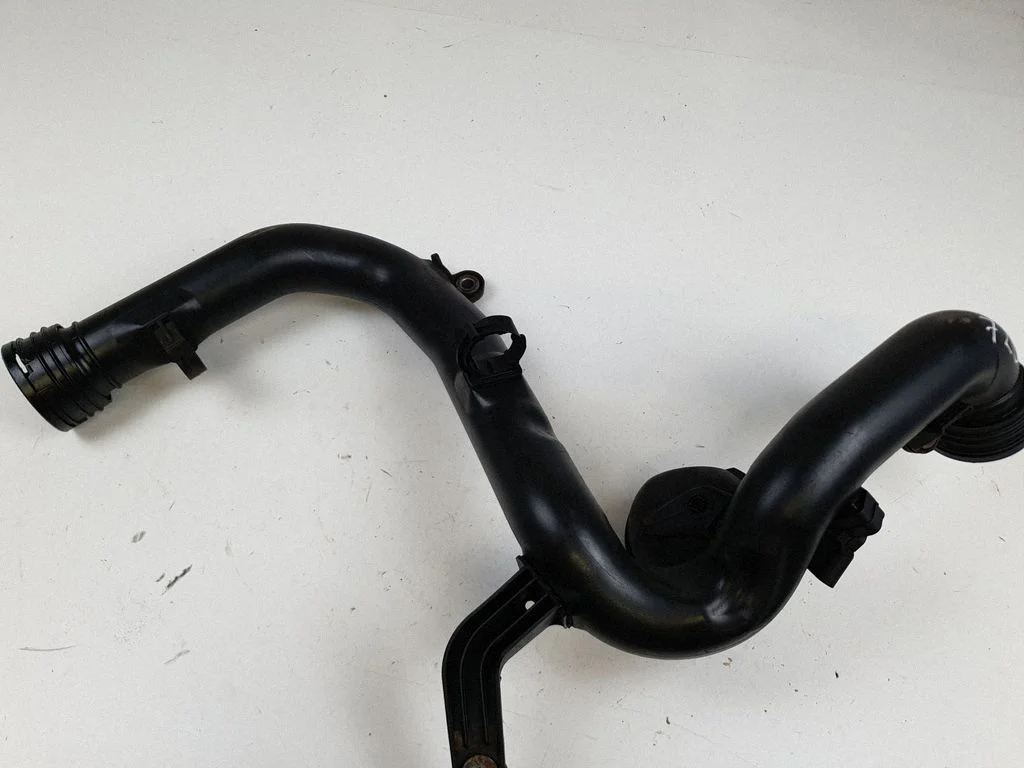 Intercooler hose/pipe 1K0145770