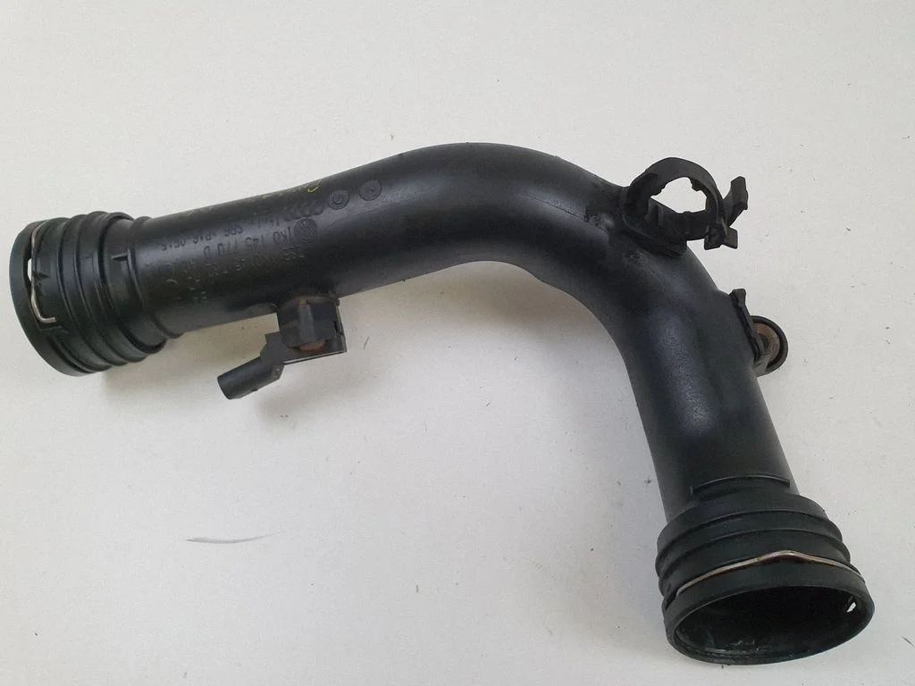 Intercooler hose/pipe 038906051C