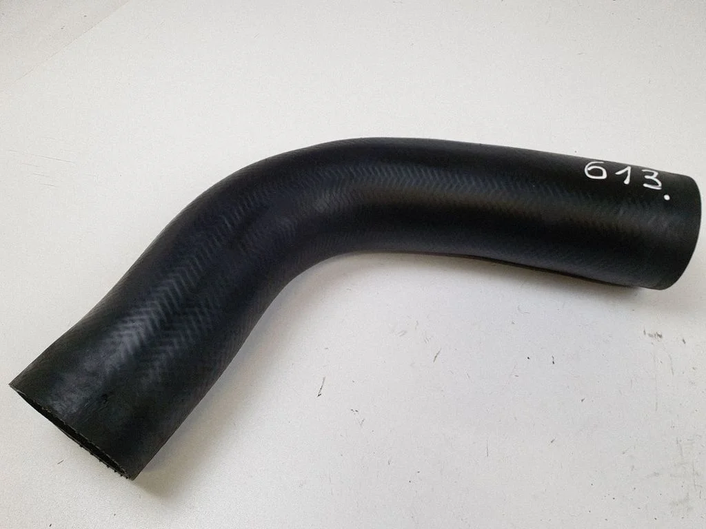 Intercooler hose/pipe
