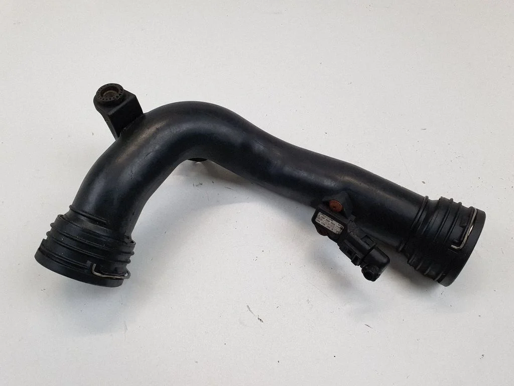 Intercooler hose/pipe 038906051C