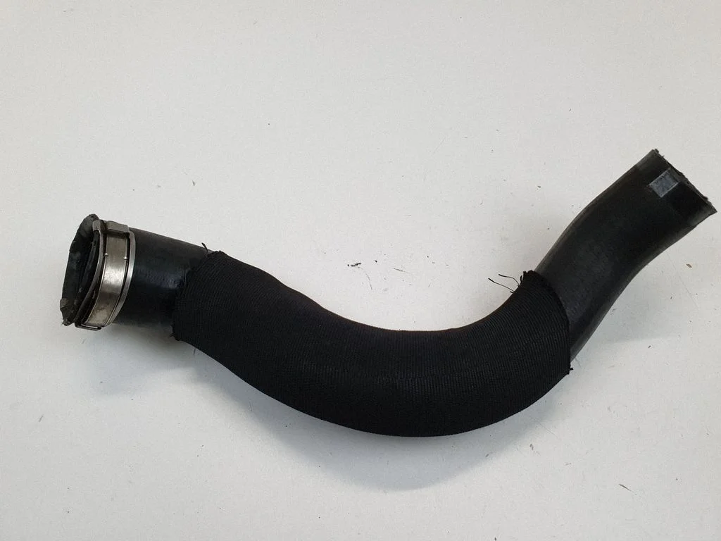 Intercooler hose/pipe 4F0145738Q