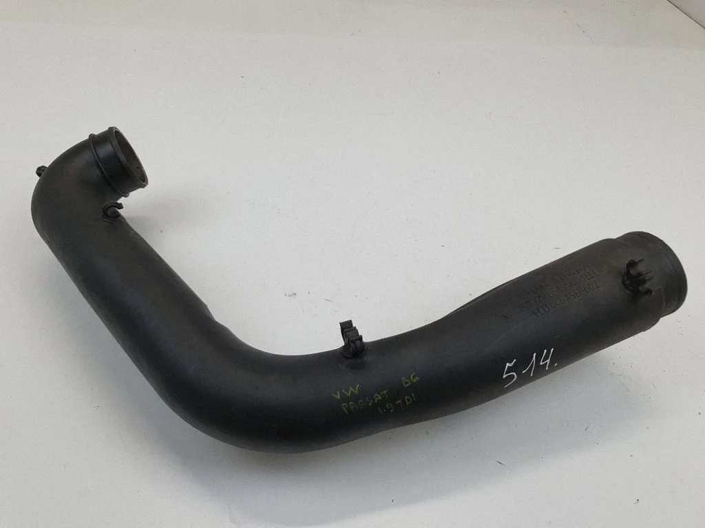 Vahejahuti voolik (-ud)/ toru (-d) – Volkswagen Passat B6 (2005-2010)