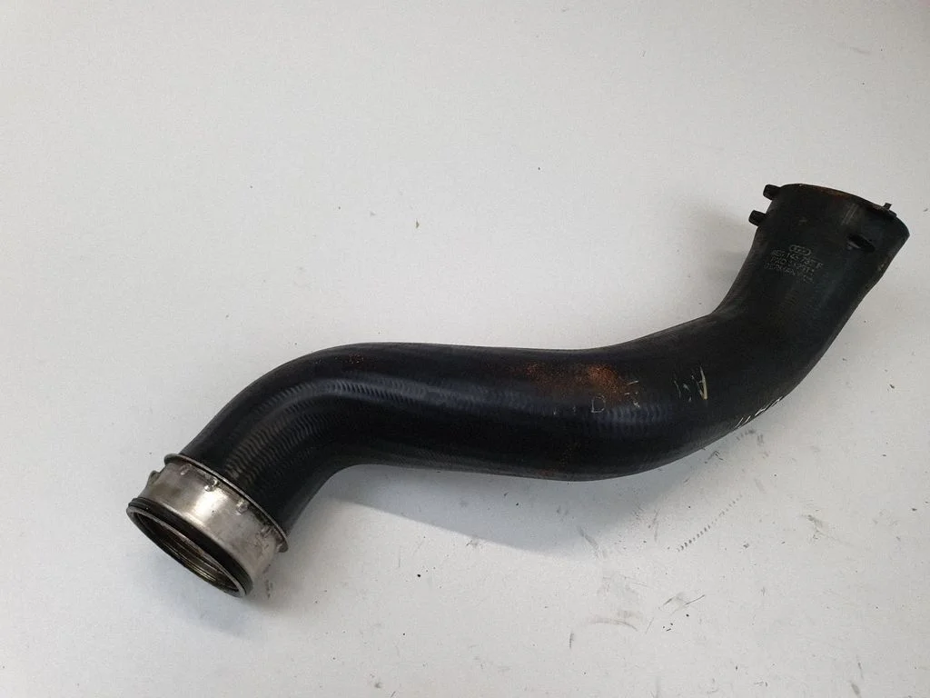 Intercooler hose/pipe 8E0145737F