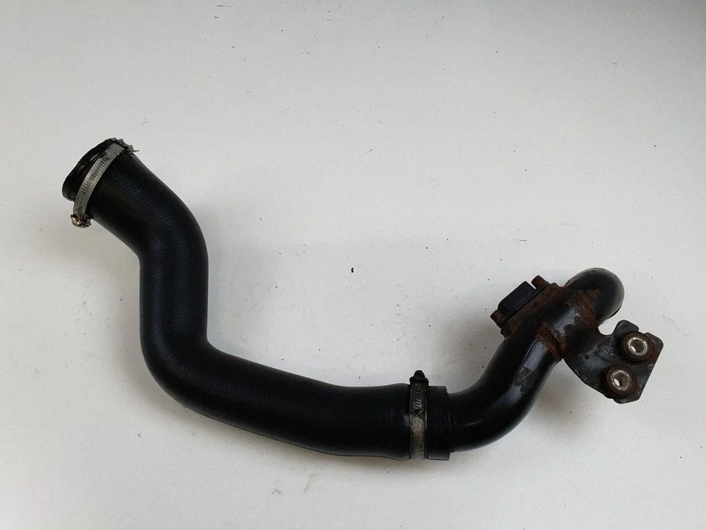 Intercooler hose/pipe 4S7Q9F479AA