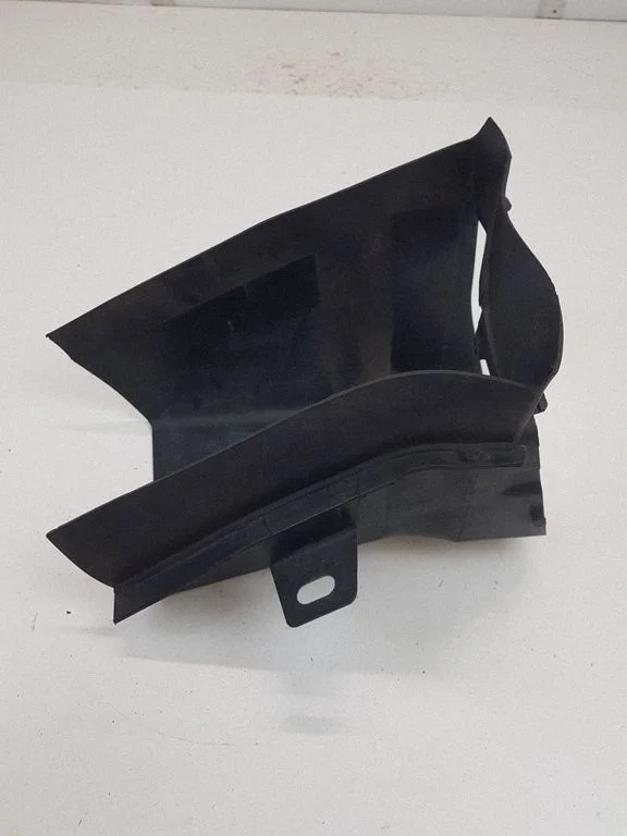 Intercooler air guide/duct channel 9816871780