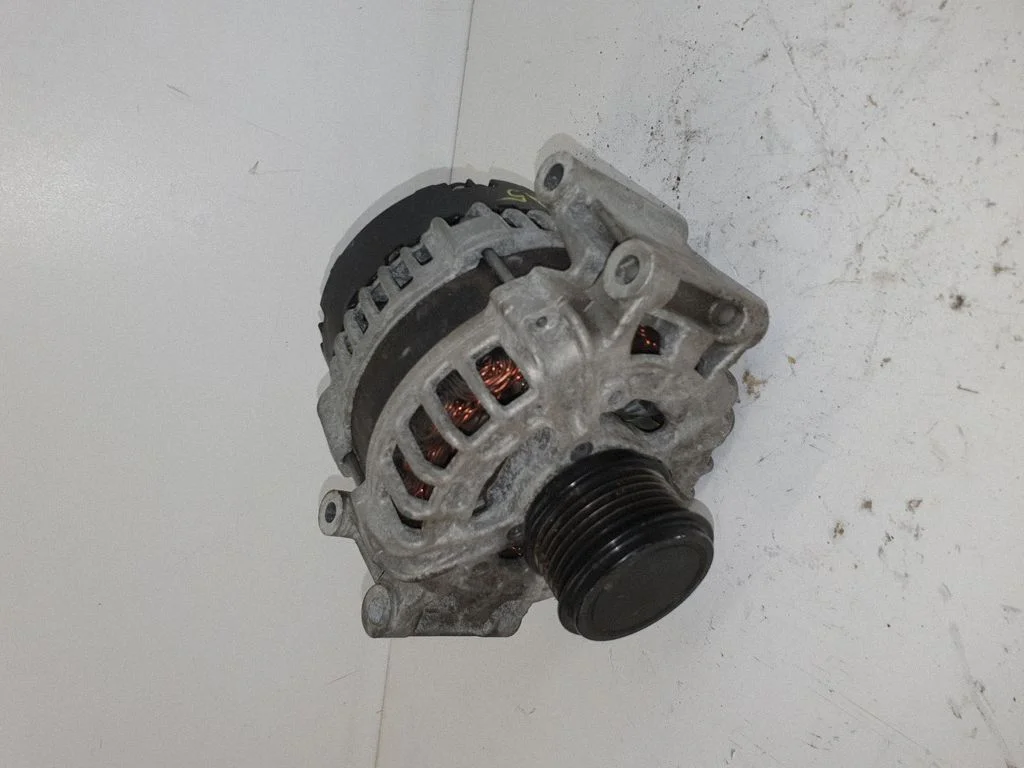 Generaator 06H903017T
