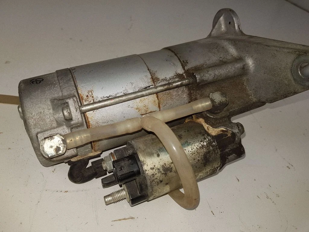 Starter motor GJ3211001AE