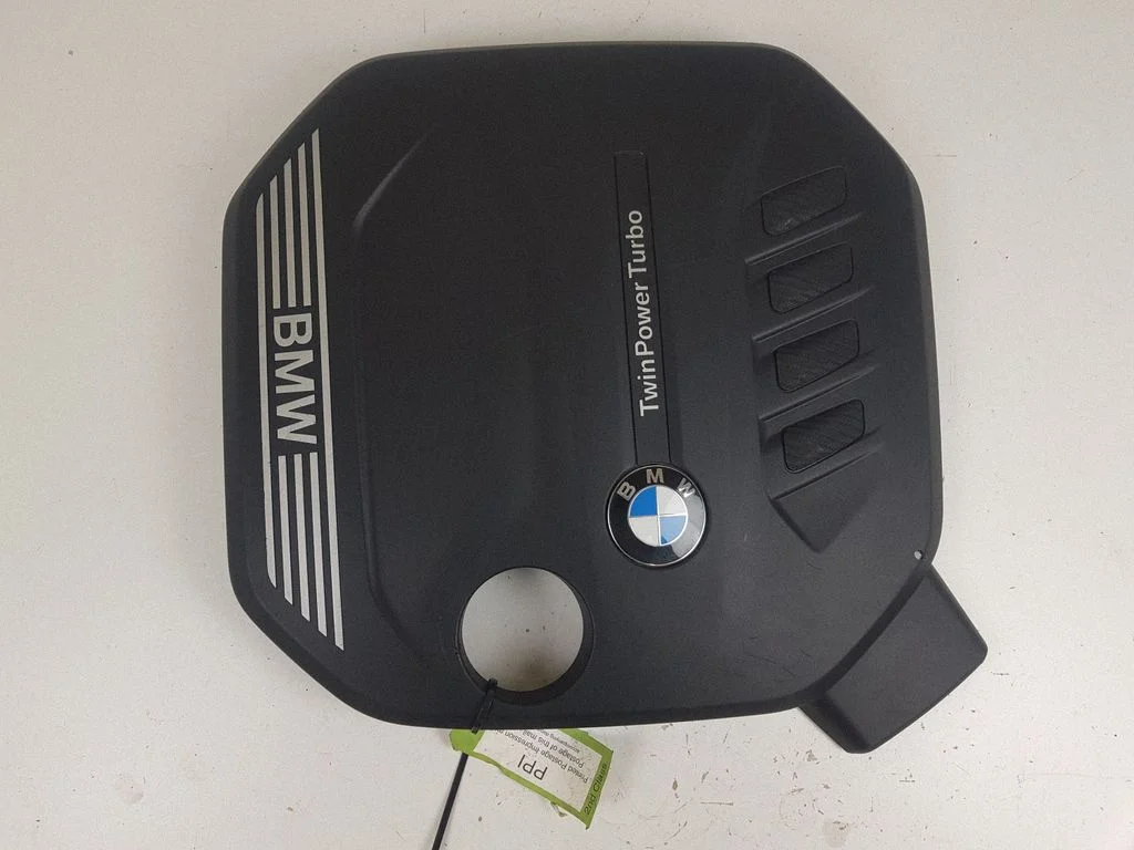 Engine cover (trim) 8657035