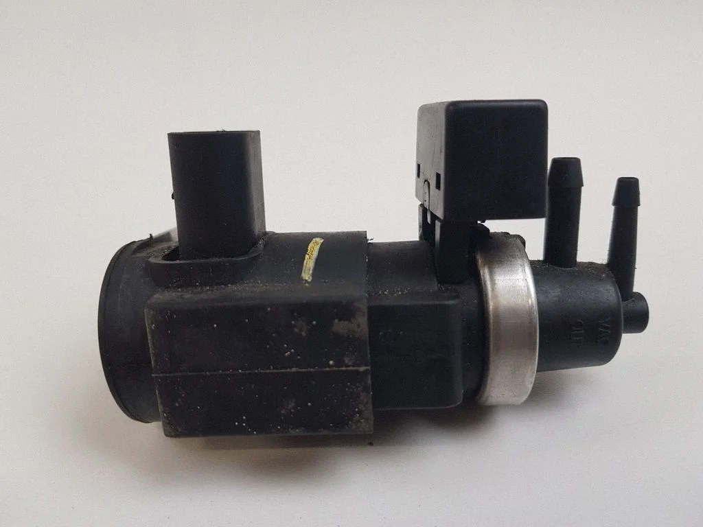 Solenoidklapp 057906630A