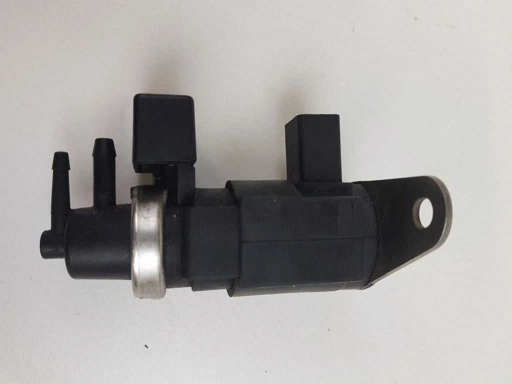 Solenoidklapp 057906630A