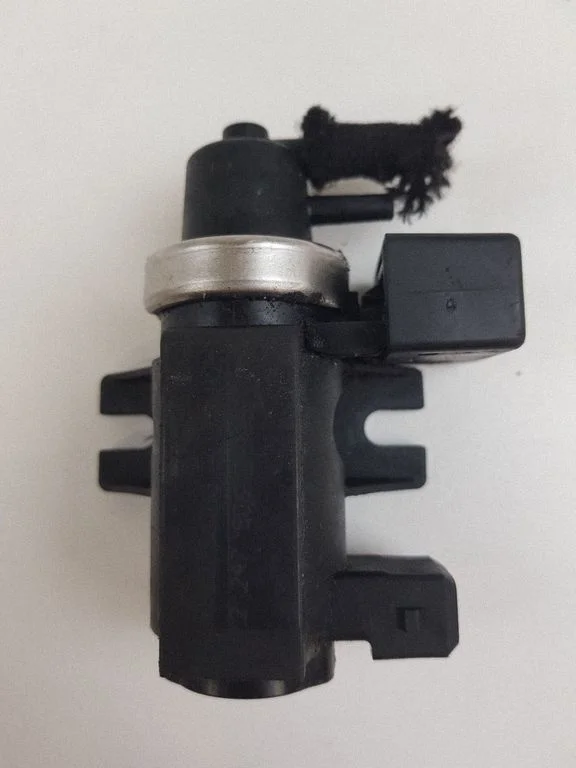 Solenoidklapp 2247906