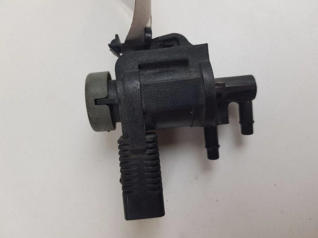 Turbo solenoid valve 1J0906283C