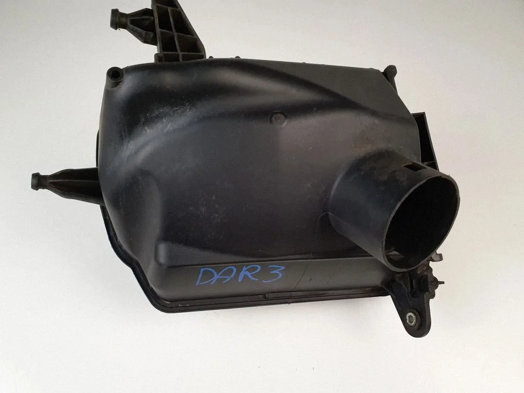 Air filter box