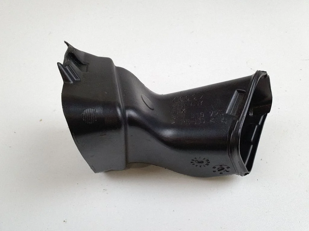 Air intake duct part – Audi Q5 SQ5 8R (2008-2017)