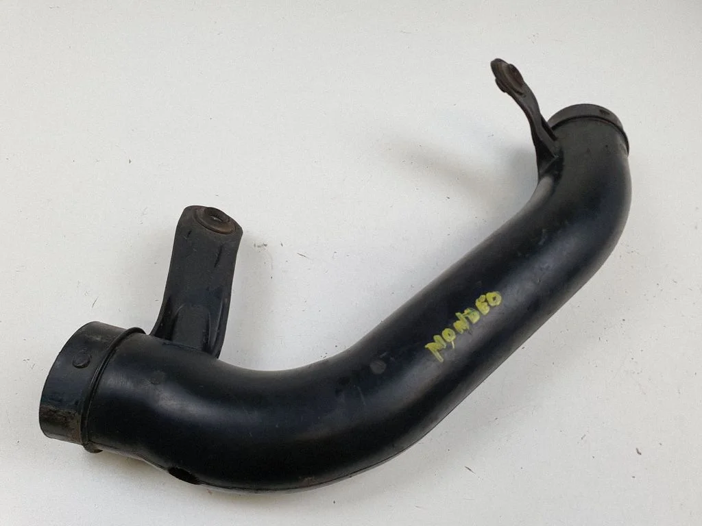 Air intake duct part 2S719A675LA