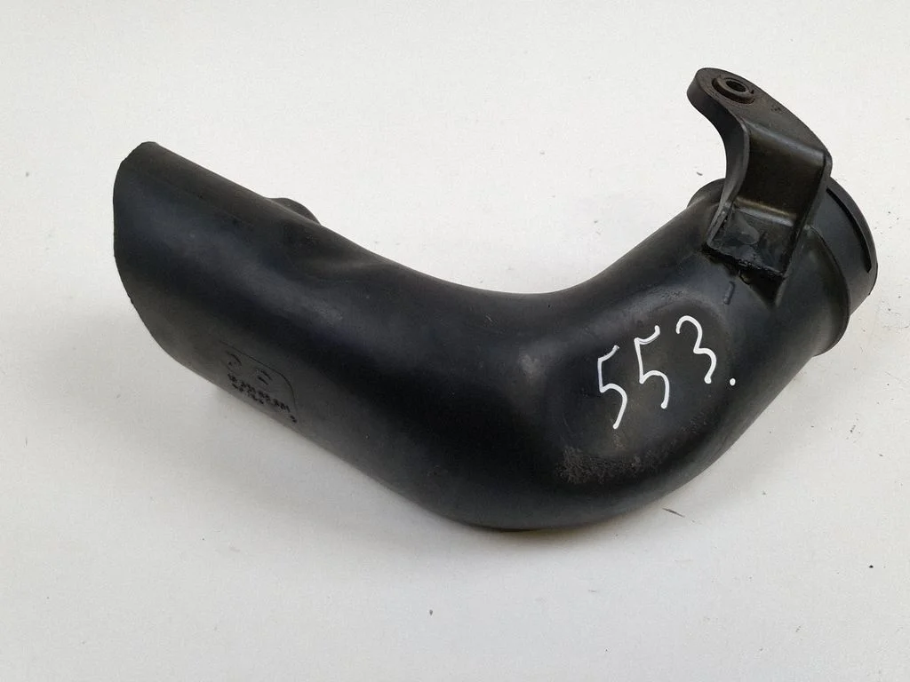 Air intake duct part – Renault Scenic III - Grand scenic III (2009-2016)